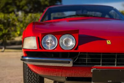 58万8000ドル(邦貨換算約9290万円)で落札されたフェラーリ「365 GTB/4 デイトナ」(C)Courtesy of Broad Arrow