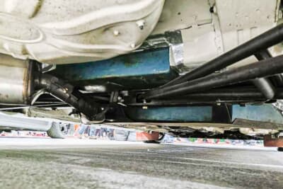 フィアット プント Gr.A KITCAR Team Grifone：リアは構造をトレーリングアーム＆ラジアスアームの独立懸架式に変更している