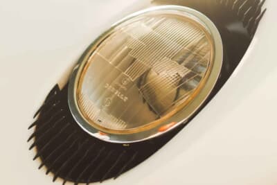 215万ドル（邦貨換算約3億3755万円）で落札されたランボルギーニ「ミウラP400」（C）Courtesy of Broad Arrow