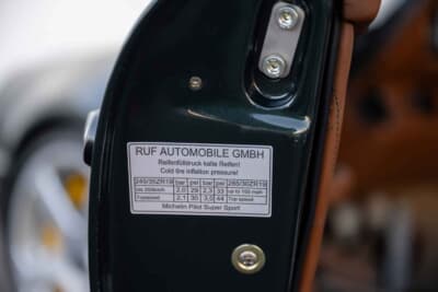 124万2500ドル（邦貨換算約2億4220円）で落札されたRUF「RCT」（C）Courtesy of RM Sotheby's