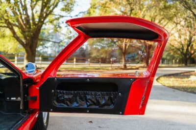 価格応談で現在も販売中の「フォード GT40 Mk I ロードバージョン」（C）Courtesy of RM Sotheby's