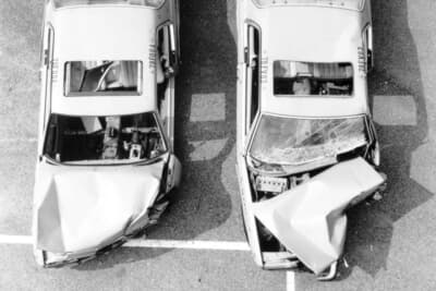 こちらはクーペモデルによるオフセット衝突テスト。多角的なクラッシュテストを経て安全性が高められた