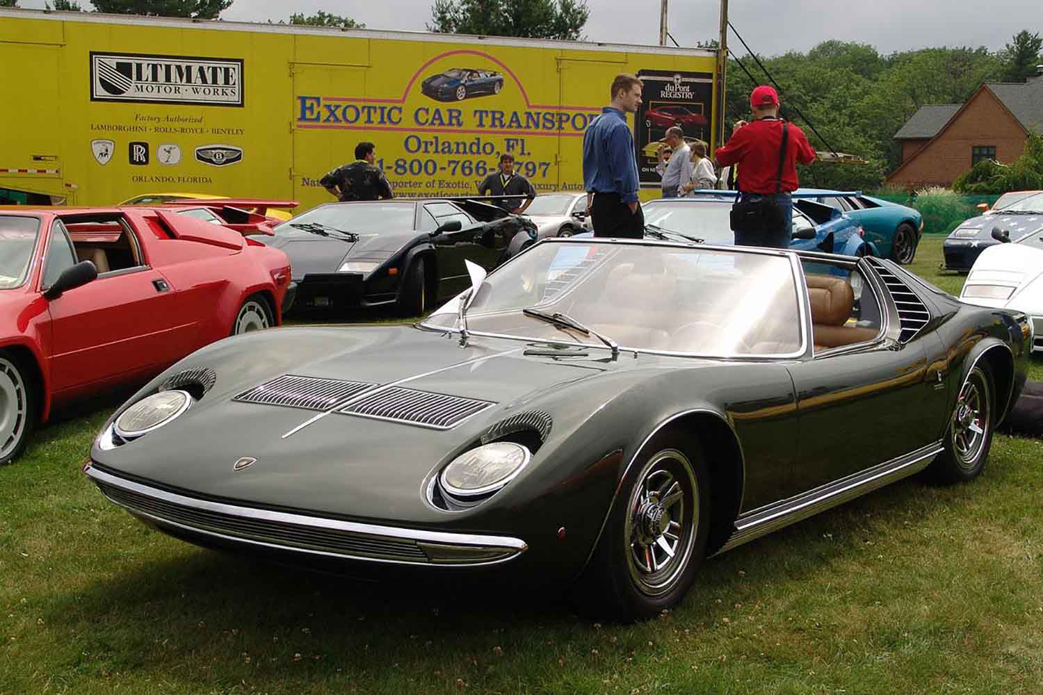 Why the Lamborghini Miura Roadster Never Saw Production: The Truth Behind the Disassembled 'Phantom Miura' by a Mysterious Research Institute