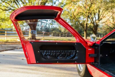 価格応談で現在も販売中の「フォード GT40 Mk I ロードバージョン」（C）Courtesy of RM Sotheby's