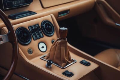 13万5000ユーロ（邦貨換算で約2460万円）で販売中のランボルギーニ「ハラマ」（C）Courtesy of Broad Arrow