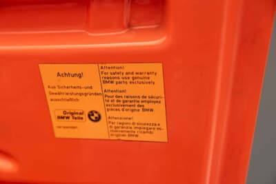 45万〜50万ユーロ（邦貨換算約8190万円〜約9100万円）で現在も販売中のBMW「M1」（C）Bonhams