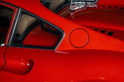 オークション終了に売却された「ディーノ 246GT」（C）Courtesy of Broad Arrow