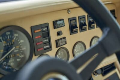 4万8300ユーロ（邦貨換算約約879万円）で落札されたマセラティ「キャラミ」（C）Bonhams