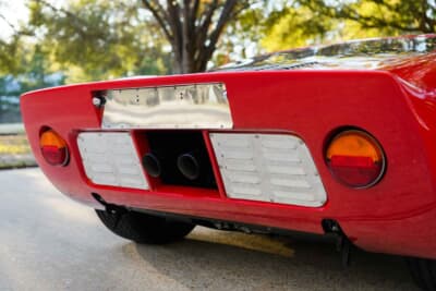 価格応談で現在も販売中の「フォード GT40 Mk I ロードバージョン」（C）Courtesy of RM Sotheby's