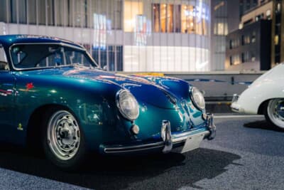 356 pre-A。356の最初期モデルであり、中央で折れた「ベンテッド・スクリーン」と呼ばれる2枚組みのガラスが、このモデルだけの特徴だ
