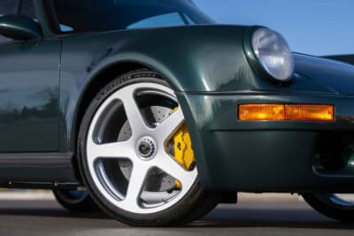 124万2500ドル（邦貨換算約2億4220円）で落札されたRUF「RCT」（C）Courtesy of RM Sotheby's