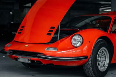 オークション終了に売却された「ディーノ 246GT」（C）Courtesy of Broad Arrow