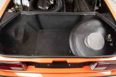 45万〜50万ユーロ（邦貨換算約8190万円〜約9100万円）で現在も販売中のBMW「M1」（C）Bonhams