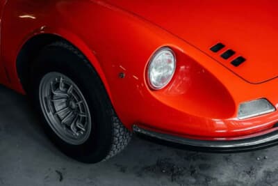 オークション終了に売却された「ディーノ 246GT」（C）Courtesy of Broad Arrow