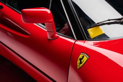 585万5000ユーロ(邦貨換算約10億7700万円)で落札されたフェラーリ「288 GTO」(C)Courtesy of RM Sotheby's