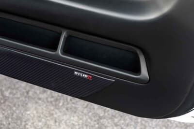 91万8000ドル(邦貨換算約1億4589万円)で落札されたNISMO「400R」(C)Courtesy of Broad Arrow