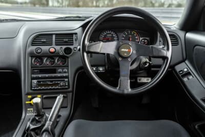 91万8000ドル(邦貨換算約1億4589万円)で落札されたNISMO「400R」(C)Courtesy of Broad Arrow