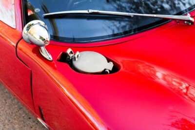 価格応談で現在も販売中の「フォード GT40 Mk I ロードバージョン」（C）Courtesy of RM Sotheby's