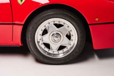 585万5000ユーロ(邦貨換算約10億7700万円)で落札されたフェラーリ「288 GTO」(C)Courtesy of RM Sotheby's