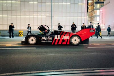 サーキットでしか見ることのできないレーシングカーが平然と公道に佇む姿を見て、心を踊らせた人も多かっただろう