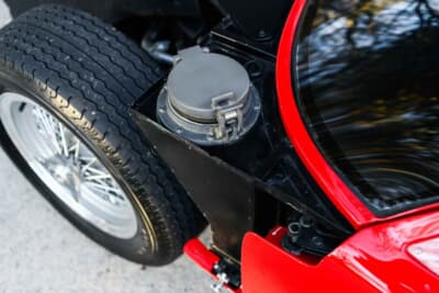 価格応談で現在も販売中の「フォード GT40 Mk I ロードバージョン」（C）Courtesy of RM Sotheby's