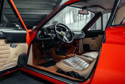 オークション終了に売却された「ディーノ 246GT」（C）Courtesy of Broad Arrow