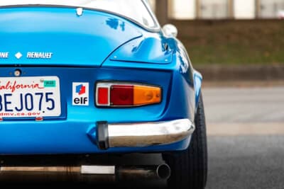 14万5600ドル（邦貨換算約約2300万円）で落札されたアルピーヌ「A110」（C）Courtesy of RM Sotheby's