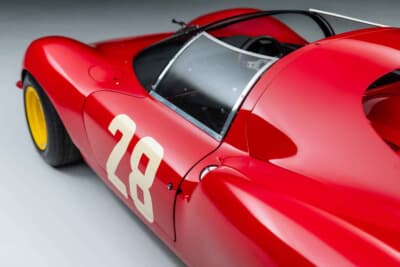 価格応談で現在も販売中の「ディーノ206S」（C）Courtesy of RM Sotheby's