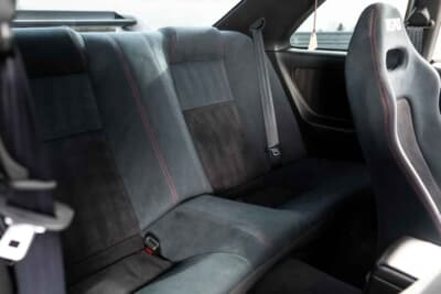 91万8000ドル(邦貨換算約1億4589万円)で落札されたNISMO「400R」(C)Courtesy of Broad Arrow