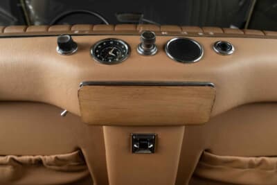 12万5000ユーロ〜15万ユーロ(邦貨換算約2290万円〜邦貨換算約2745万円)で現在も販売中のシトロエン「DSマジェスティ」(C)Bonhams