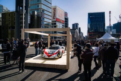 ポルシェ910は、会場でも人気な車両のひとつだった
