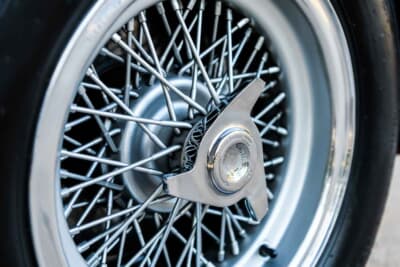 価格応談で現在も販売中の「フォード GT40 Mk I ロードバージョン」（C）Courtesy of RM Sotheby's