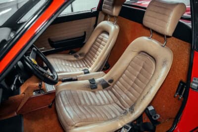 オークション終了に売却された「ディーノ 246GT」（C）Courtesy of Broad Arrow