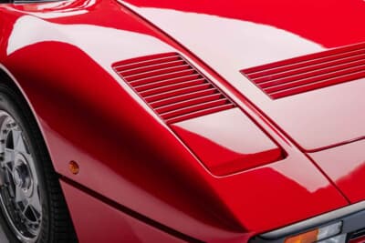 585万5000ユーロ(邦貨換算約10億7700万円)で落札されたフェラーリ「288 GTO」(C)Courtesy of RM Sotheby's