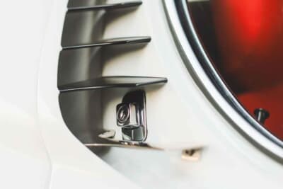 215万ドル（邦貨換算約3億3755万円）で落札されたランボルギーニ「ミウラP400」（C）Courtesy of Broad Arrow