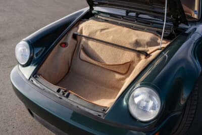 124万2500ドル（邦貨換算約2億4220円）で落札されたRUF「RCT」（C）Courtesy of RM Sotheby's