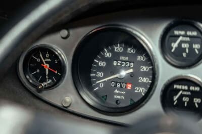 オークション終了に売却された「ディーノ 246GT」（C）Courtesy of Broad Arrow