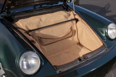 124万2500ドル（邦貨換算約2億4220円）で落札されたRUF「RCT」（C）Courtesy of RM Sotheby's