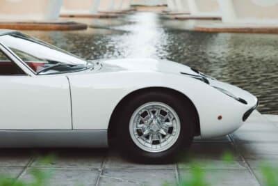 215万ドル（邦貨換算約3億3755万円）で落札されたランボルギーニ「ミウラP400」（C）Courtesy of Broad Arrow