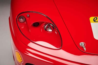 13万2250ユーロ（邦貨換算約2155万円）で落札されたフェラーリ「360チャレンジ」（C）Courtesy of RM Sotheby's