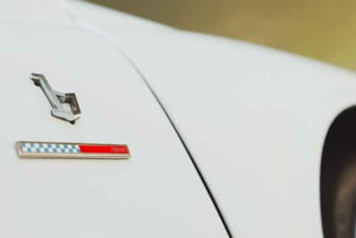 215万ドル（邦貨換算約3億3755万円）で落札されたランボルギーニ「ミウラP400」（C）Courtesy of Broad Arrow