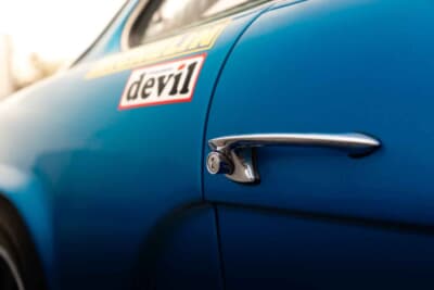 14万5600ドル（邦貨換算約約2300万円）で落札されたアルピーヌ「A110」（C）Courtesy of RM Sotheby's