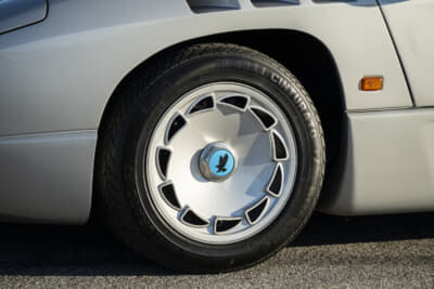 92万9000ドル(邦貨換算約1億4585万円)で落札されたイズデラ「インペラトール108i」(C)Courtesy of RM Sotheby's