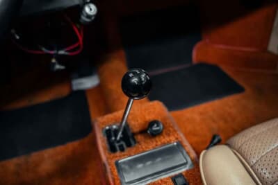 オークション終了に売却された「ディーノ 246GT」（C）Courtesy of Broad Arrow