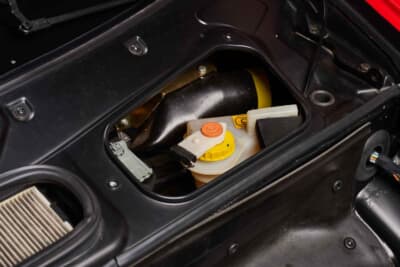 13万2250ユーロ（邦貨換算約2155万円）で落札されたフェラーリ「360チャレンジ」（C）Courtesy of RM Sotheby's