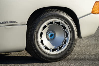 92万9000ドル(邦貨換算約1億4585万円)で落札されたイズデラ「インペラトール108i」(C)Courtesy of RM Sotheby's