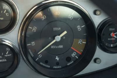 58万8000ドル(邦貨換算約9290万円)で落札されたフェラーリ「365 GTB/4 デイトナ」(C)Courtesy of Broad Arrow