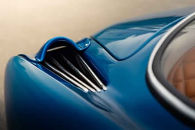 14万5600ドル（邦貨換算約約2300万円）で落札されたアルピーヌ「A110」（C）Courtesy of RM Sotheby's