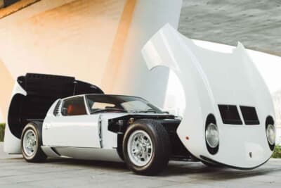 215万ドル（邦貨換算約3億3755万円）で落札されたランボルギーニ「ミウラP400」（C）Courtesy of Broad Arrow