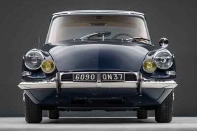 12万5000ユーロ〜15万ユーロ(邦貨換算約2290万円〜邦貨換算約2745万円)で現在も販売中のシトロエン「DSマジェスティ」(C)Bonhams